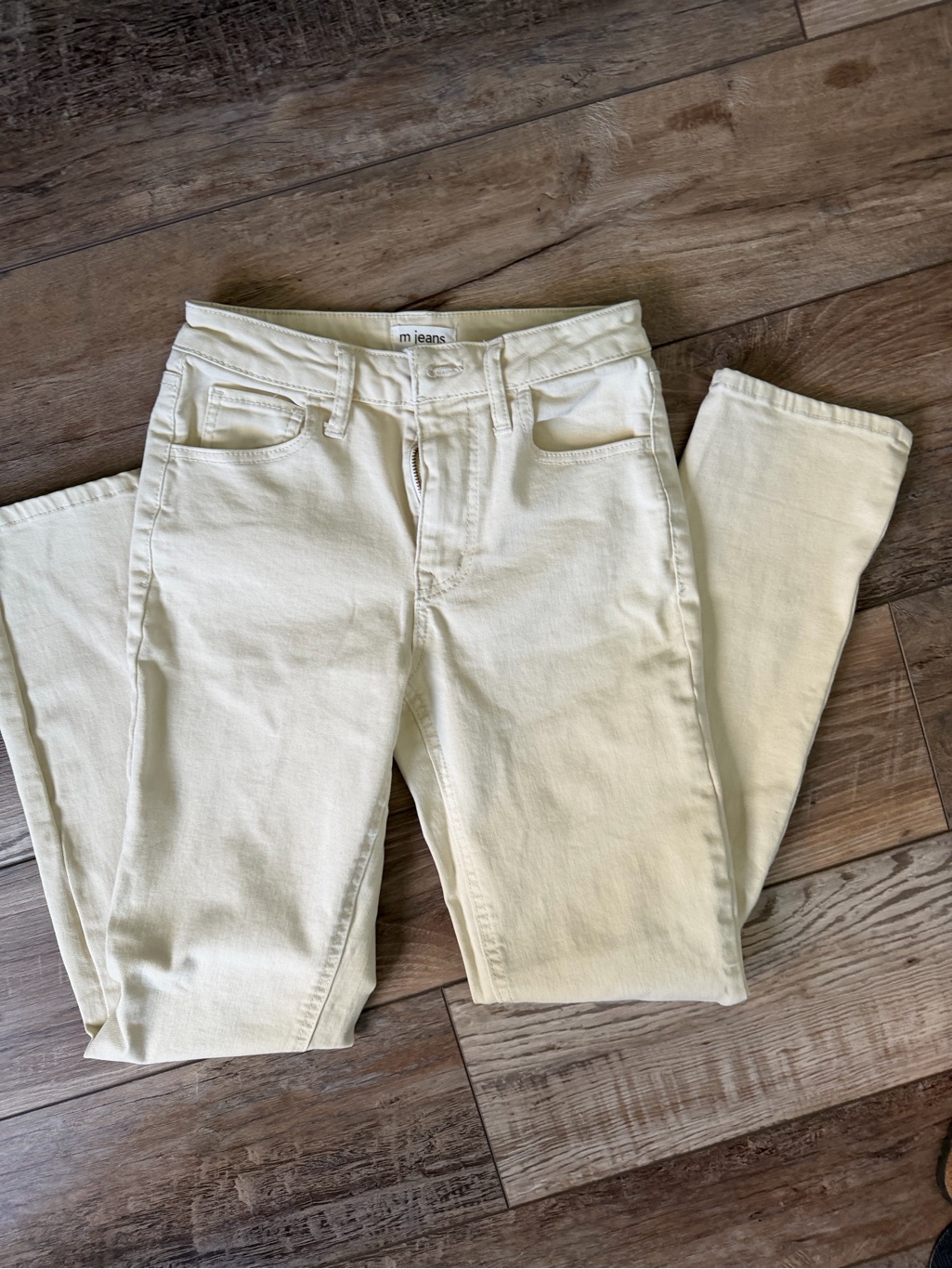 Mauriceâs Womenâs Cream Slim Straight-Leg Ankle Jeans - Size 2